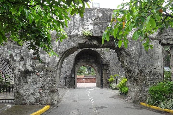 Intramuros, Manila