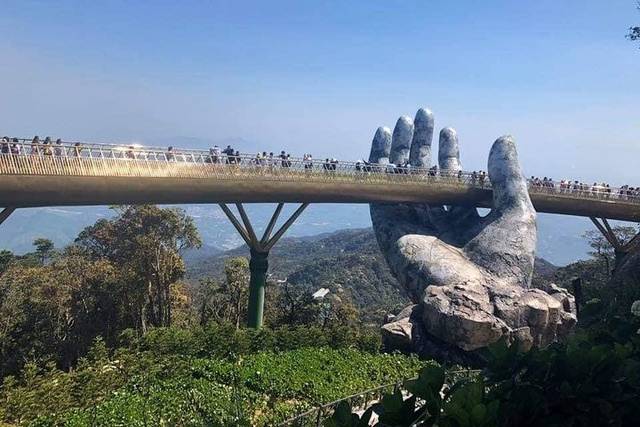 Dragon Bridge