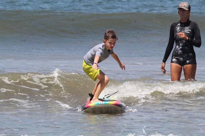 Surf lessons, Tamarindo