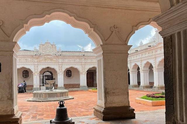Santa Catalina Arch