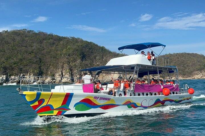 Bays of Huatulco, Huatulco