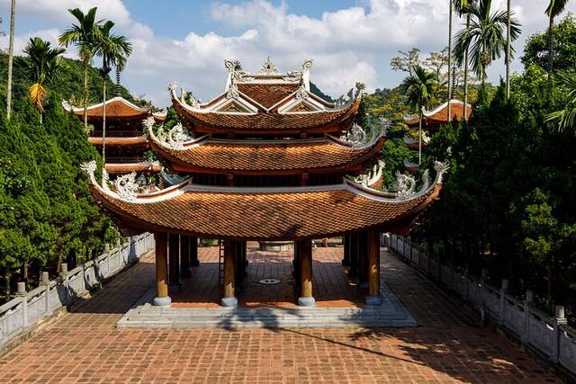 Perfume Pagoda