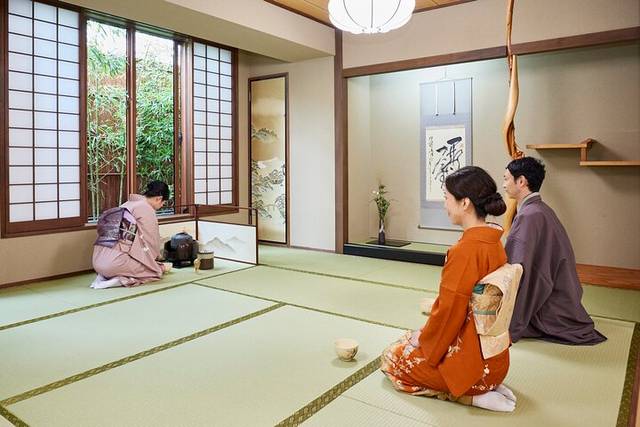 Tea & kimono