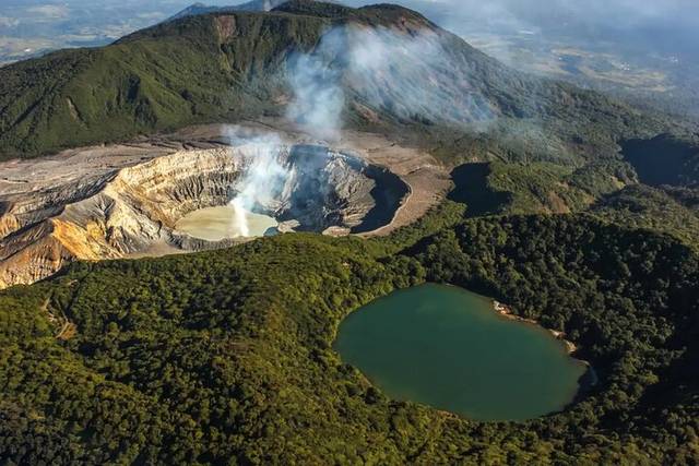 Poás Volcano