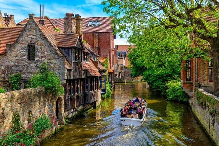 Canal cruise, Bruges