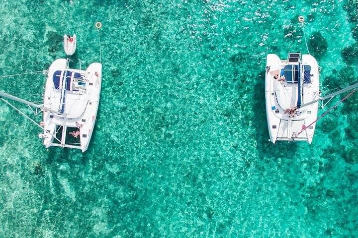 Île aux Cerfs, Port Louis