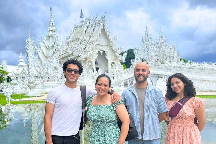 Black House, Chiang Rai