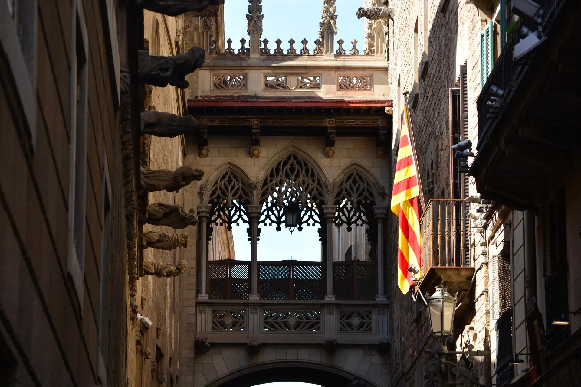 Gothic footbridge over Carrer del Bisbe in the Barri Gòtic