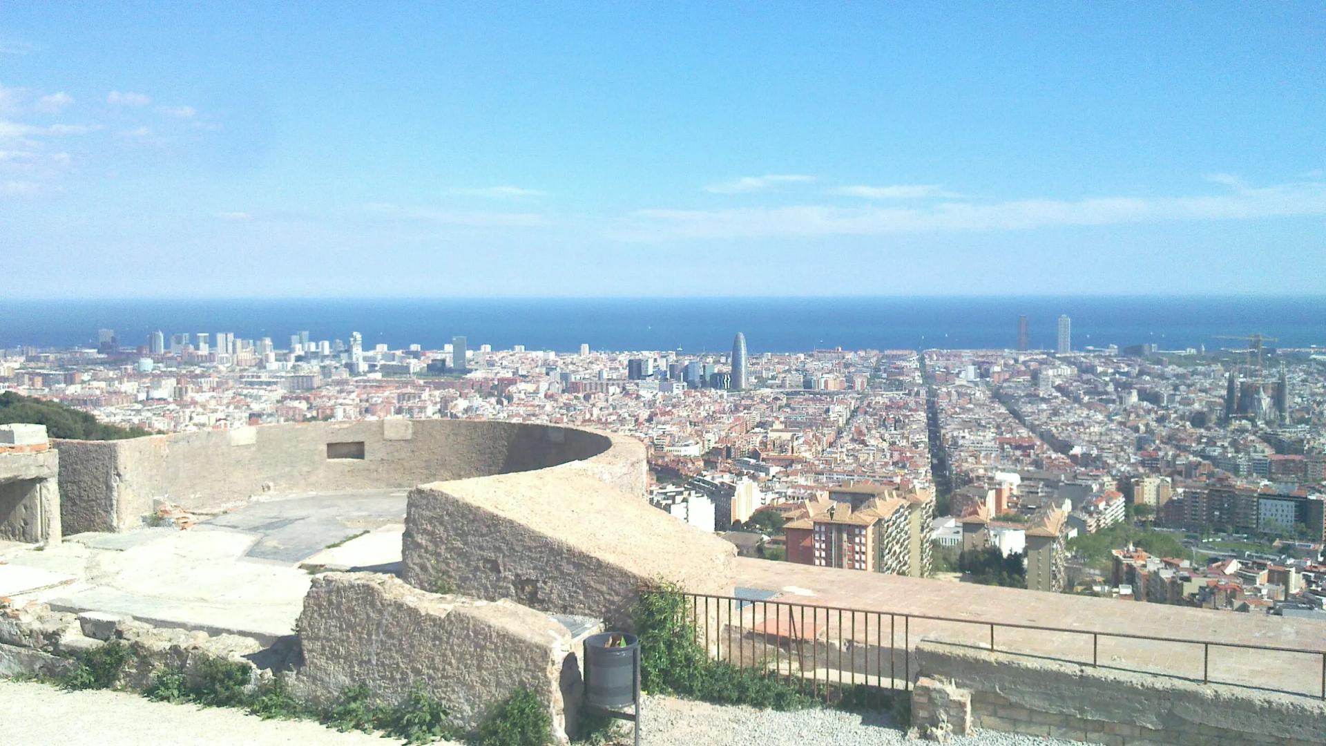 View over Barcelona to the sea from the Turó de la Rovira anti-aircraft battery