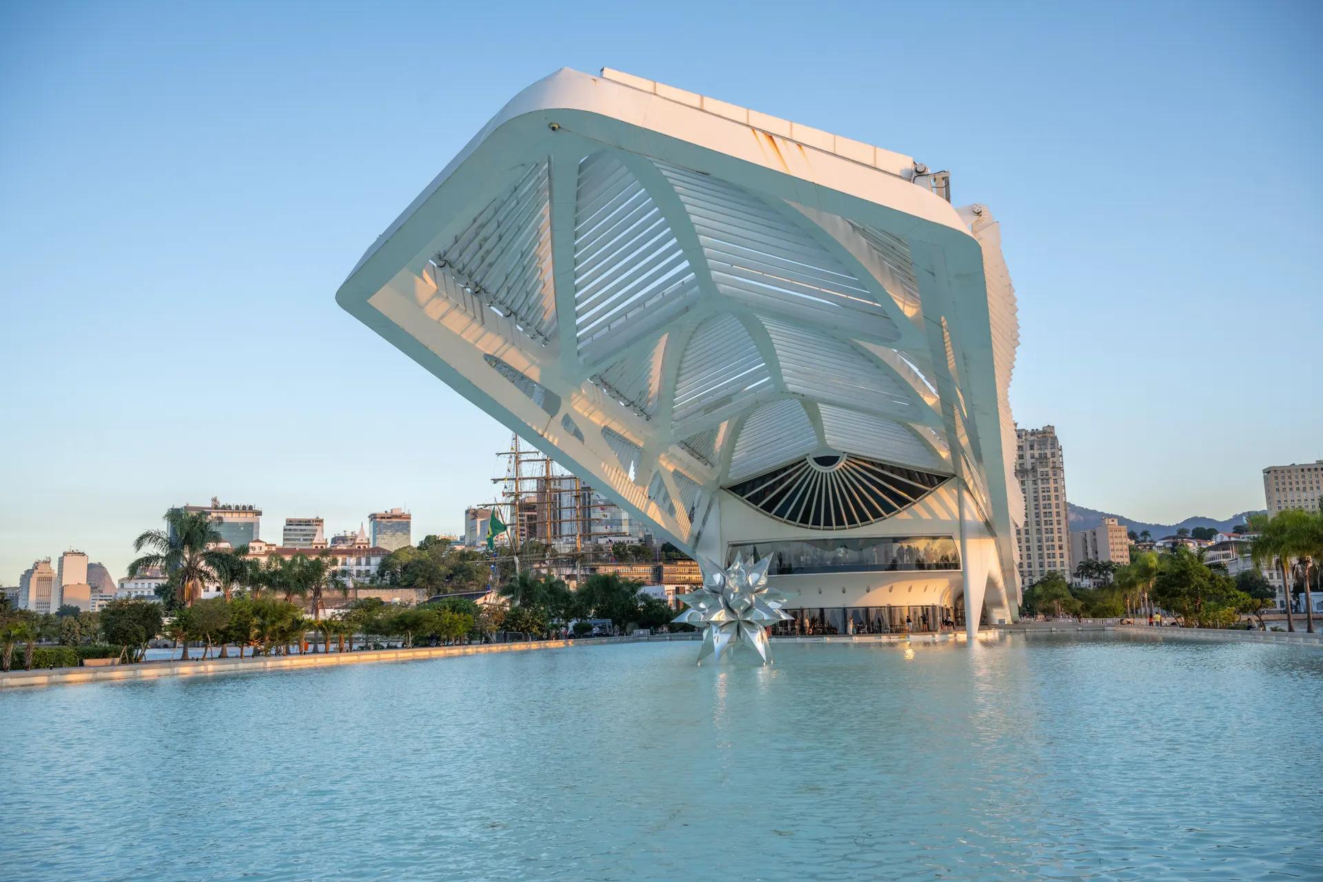 Museu do Amanhã white cantilevered building on the waterfront