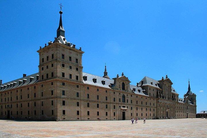 Escorial y Valle y Segovia desde Madrid