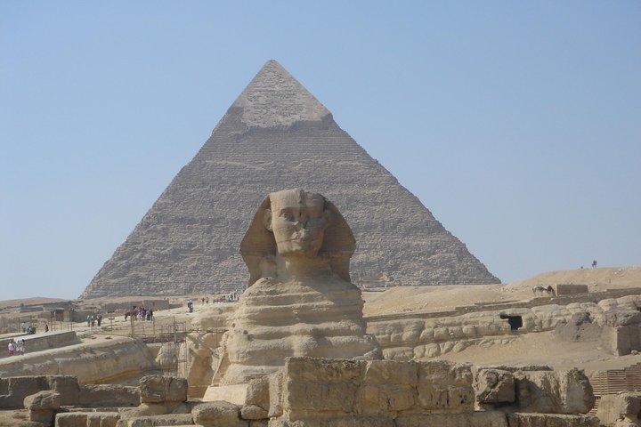 Visite privée des pyramides de Gizeh, du Sphinx et du temple de la vallée avec déjeuner