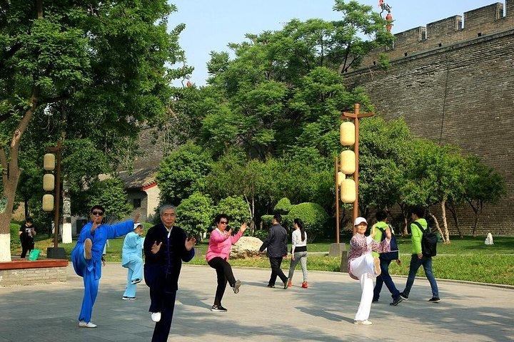 3 Stunden Xian Local Leisure Experience Tour: Spaziergang im Park & ​​Play Ping-Pong