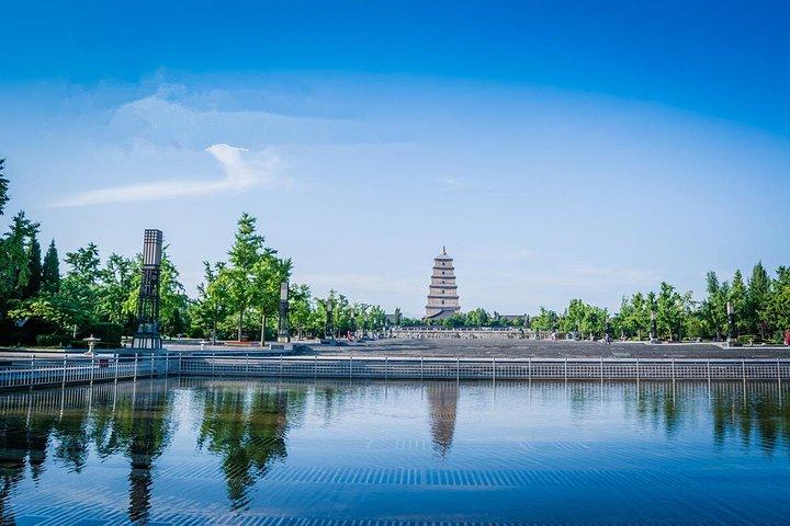 Excursão à tarde de Xian ao pagode do Grande Ganso Selvagem e ao Qujiang Pool