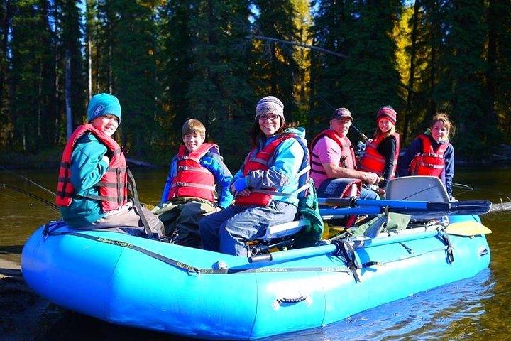 River Rafting nella regione selvaggia dell'Alaska