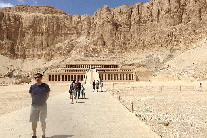 Excursão privada em West Bank Valley of the Kings Hatshepsut Temple