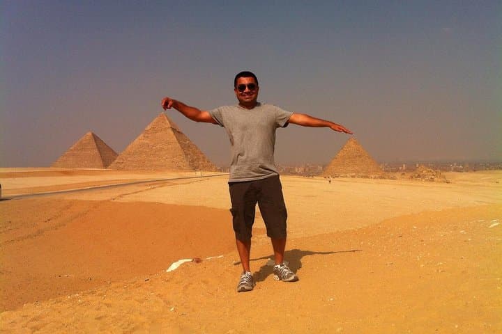 Cairo Full-Day Tours to Giza Pyramids,old Egyptian Museum& Bazaar