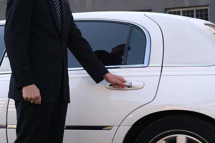 Aankomst of vertrek op de luchthaven van Hue met privé-autovervoer