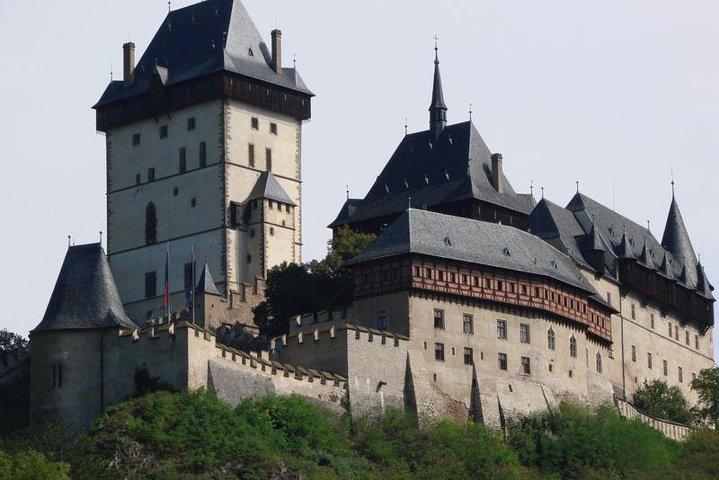 Excursão privada de dia inteiro ao Castelo Karlstejn e Crystal Glassworks de Praga
