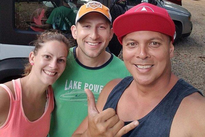 Skip the Crowds: Secret Oahu Half Circle Tour with a Local