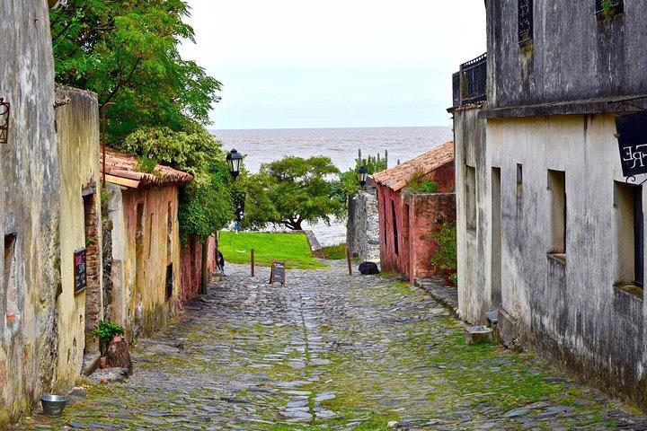 Viaggem pelo dia à Colonia del Sacramento para pequenos grupos