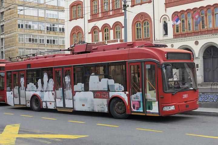 AUTOBÚS BELGRADO Y RECORRIDO A PIE, Experimente la vida cotidiana