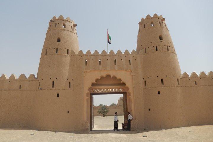 Al Ain City Sightseeing - Al Ain Museum & Forts & Camel Market & Mosques & More