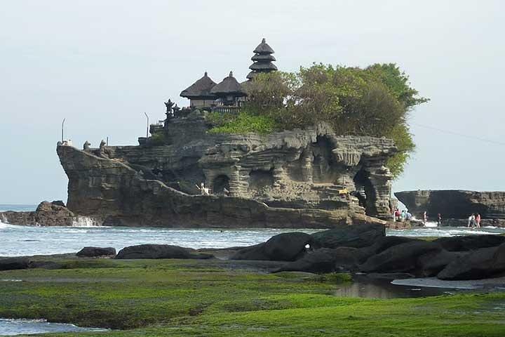 Privater Chartered Auto nach Tanah Lot und Uluwatu