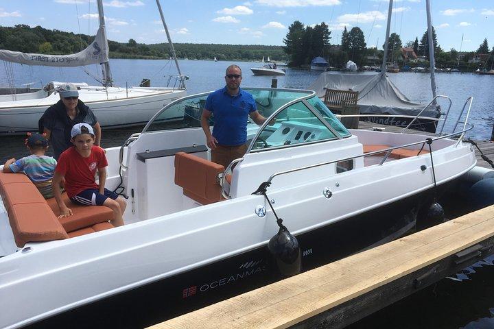 Wannsee-meer privérondvaart met hotelovername vanuit Berlijn