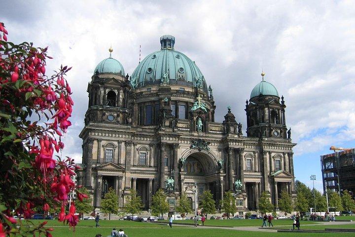 Excursión privada de un día a Berlín en coche