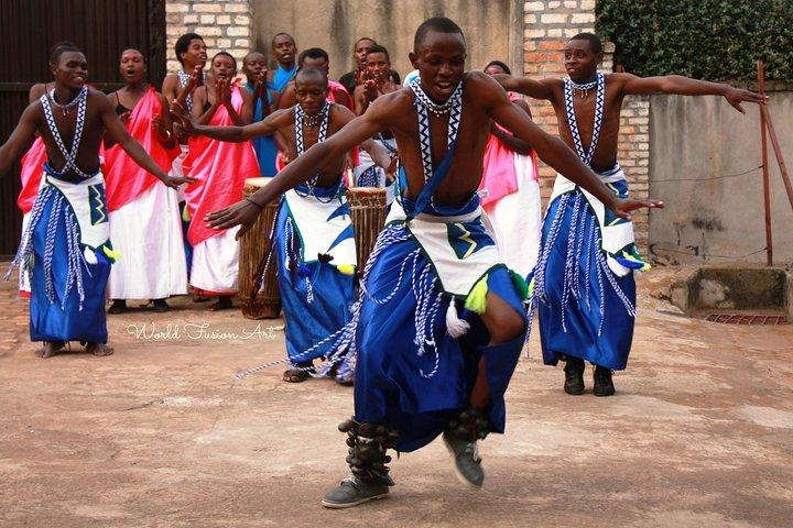 Classica lezione di tamburi e danza