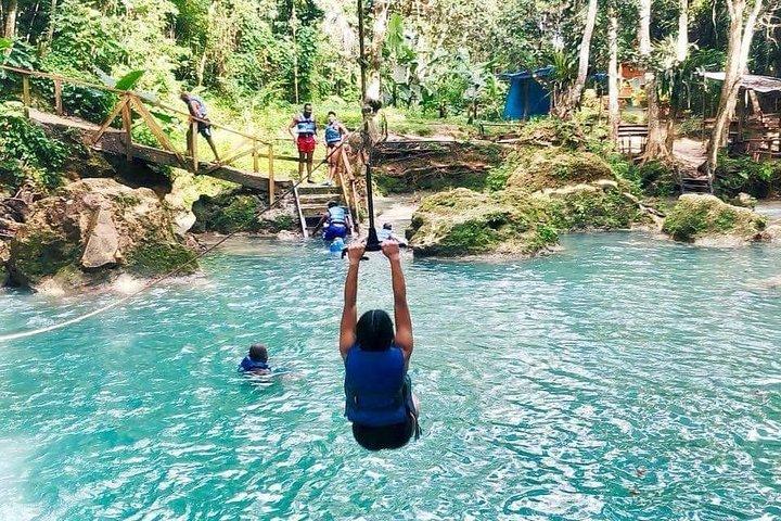 Visite privée - Visite Blue Hole Express et Margaritaville depuis Ocho Rios