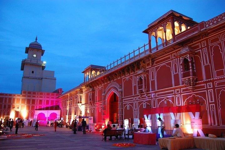 Buchen Sie keine Einkaufsführer in Jaipur