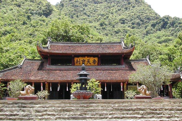 Parfympagodagstur från Hanoi