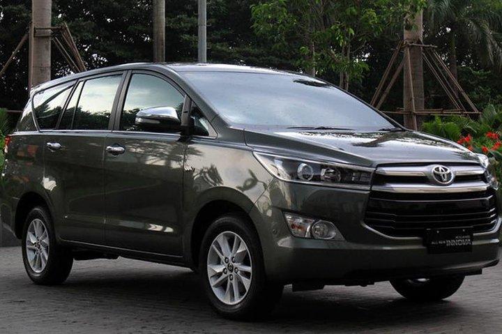 Trasferimento in auto privata tra l'aeroporto di Noi Bai e gli hotel di Hanoi
