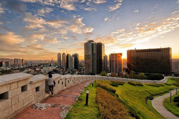 Il risveglio democratico di Seoul: Un tour moderno della storia coreana