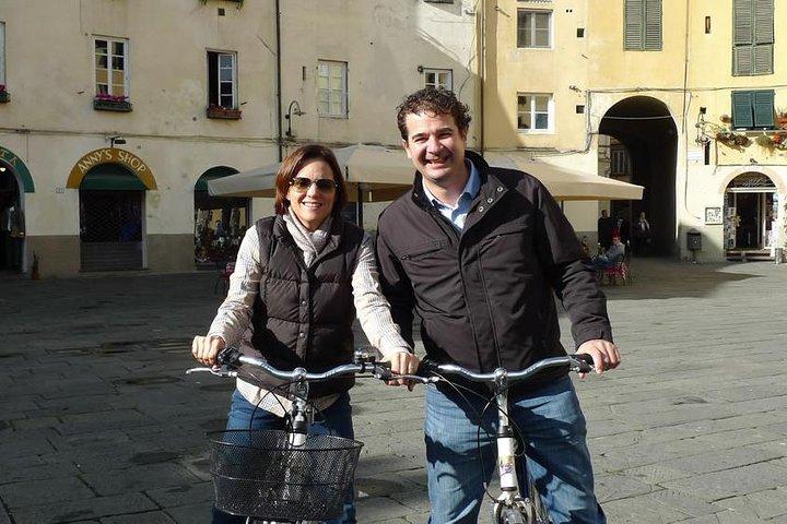 Private Day Tour: Pisa en Lucca vanuit Florence