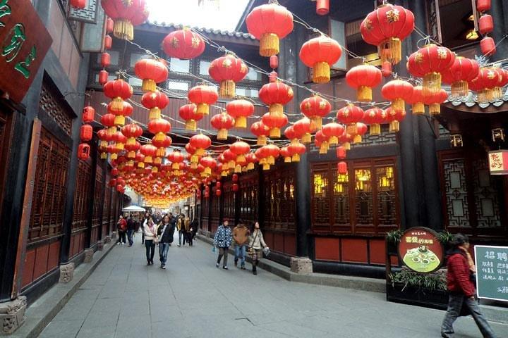 Private Chengdu Impression Day Tour including Panda Base