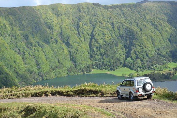 Ganztägige Jeeptour: Sete Cidades und Ferraria