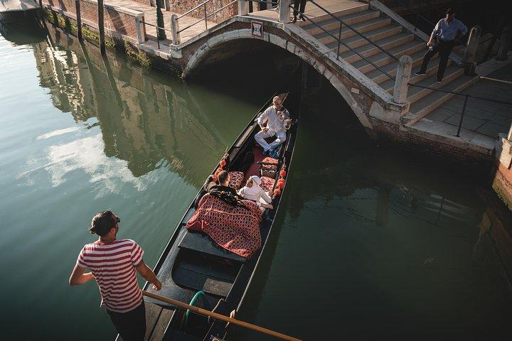 Gondola Ride con violinista y champagne
