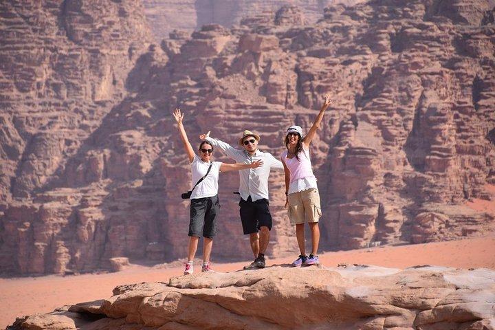 Excursão de 5 dias: Amman Petra Jerash Mount Nebo Castelo de Shobak Wadi Rum Red & Mar Morto