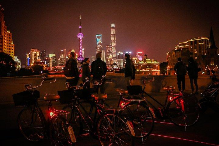 Shanghai Small-Group Night Tour på cykel