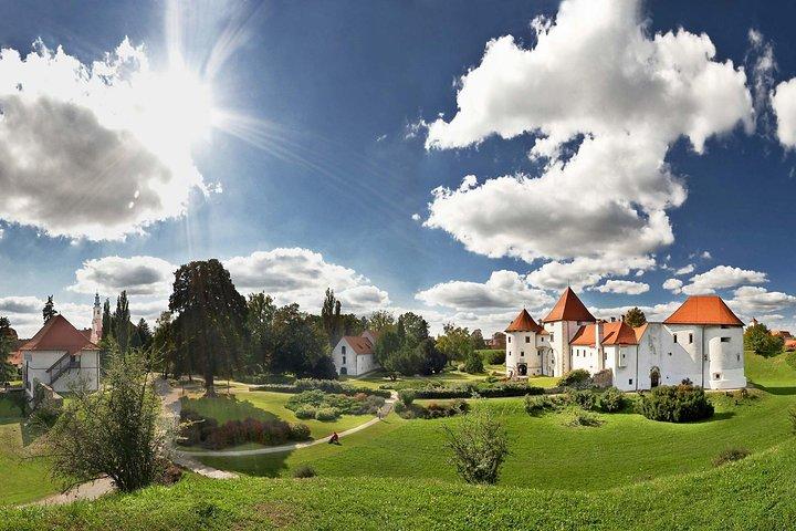 De Zagreb : Château de Trakošćan et visite guidée privée de Varaždin