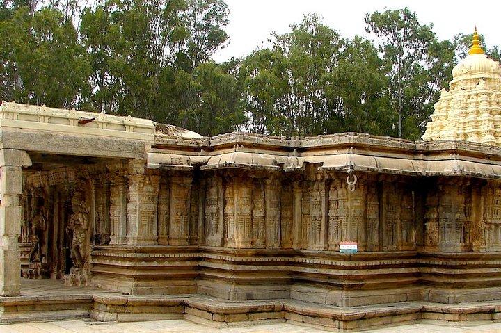 世界遺産ソムナスプールの彫刻とタラカドゥ寺院の謎