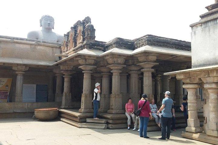 2 dages motorcykeltur fra Bangalore til Belur, Halebid & Shravanabelagola