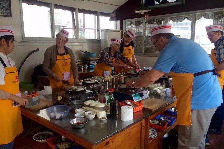 Meio dia Yangshuo Cooking lesson Pequeno grupo de turismo