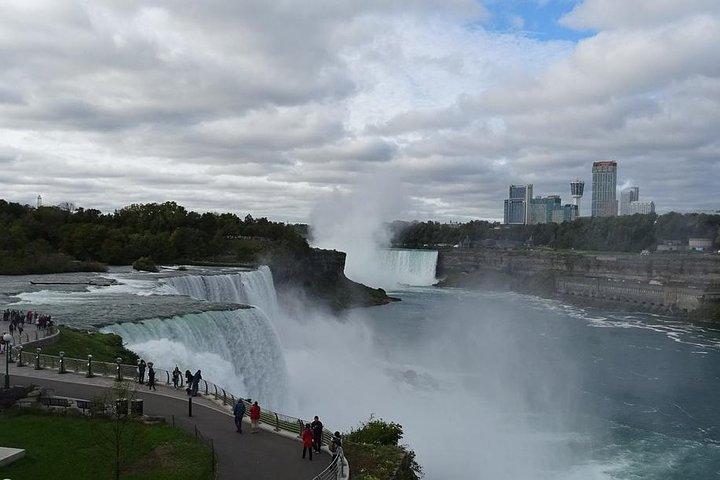 Private Scenic Niagara Falls Day Trip / Tour / Aventura personalizável
