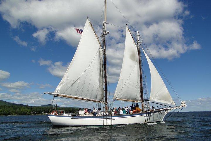 メイン州カムデン発 Windjammer Classic Day Sail