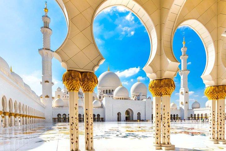 Abu Dhabi Sheikh Zayed-moskeen halvdags guidet tur fra Dubai
