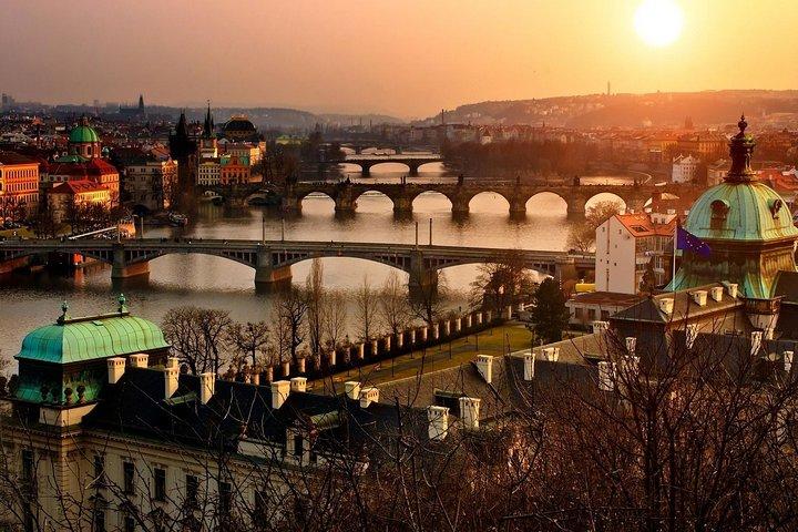 Privat Grand City Tour med bil: Bäst i Prag